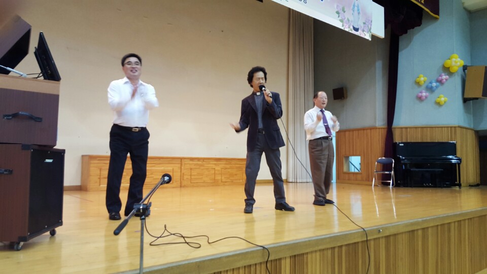 신부님 축하노래.jpg %EC%8B%A0%EB%B6%80%EB%8B%98%20%EC%B6%95%